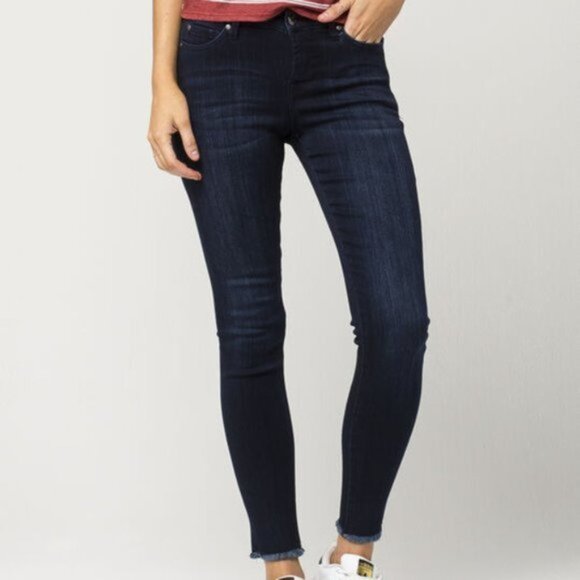 Celebrity Pink Fray Ankle Mid-Rise Soft Stretchy Skinny Jeans - Picture 4 of 13